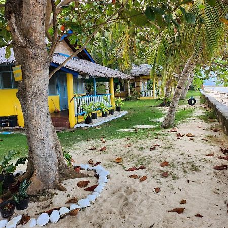 Islanders Paradise Beach Larena Exterior photo
