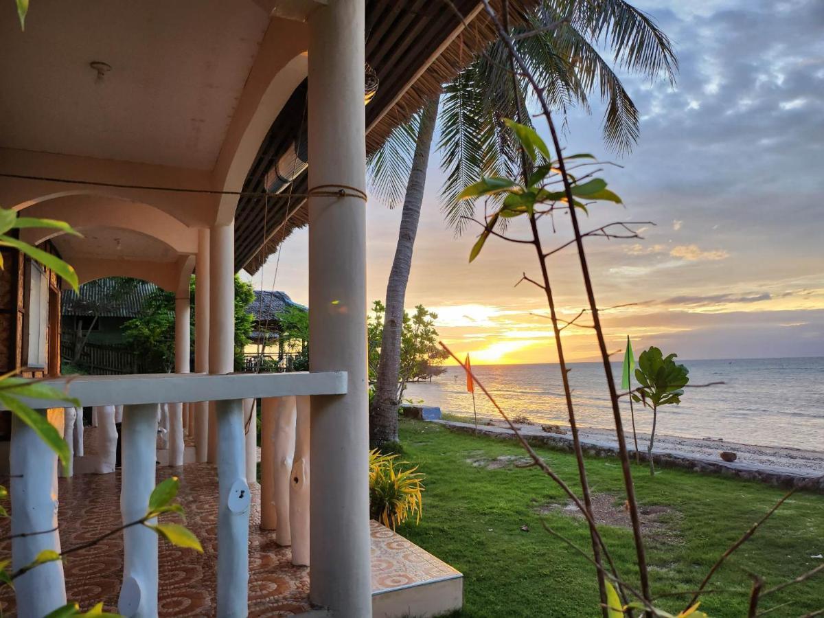 Islanders Paradise Beach Larena Exterior photo